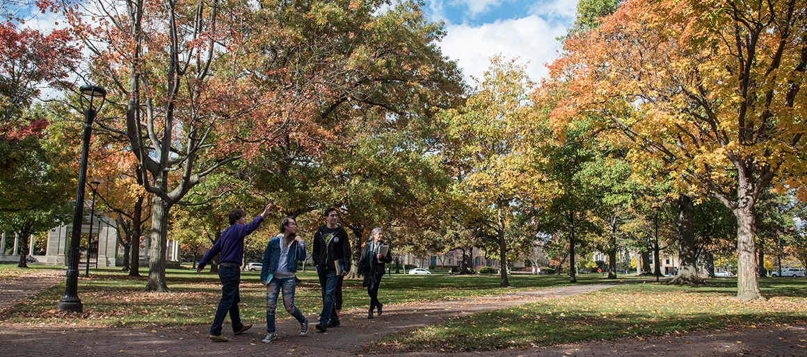 An Oberlin student giving a tour of campus.